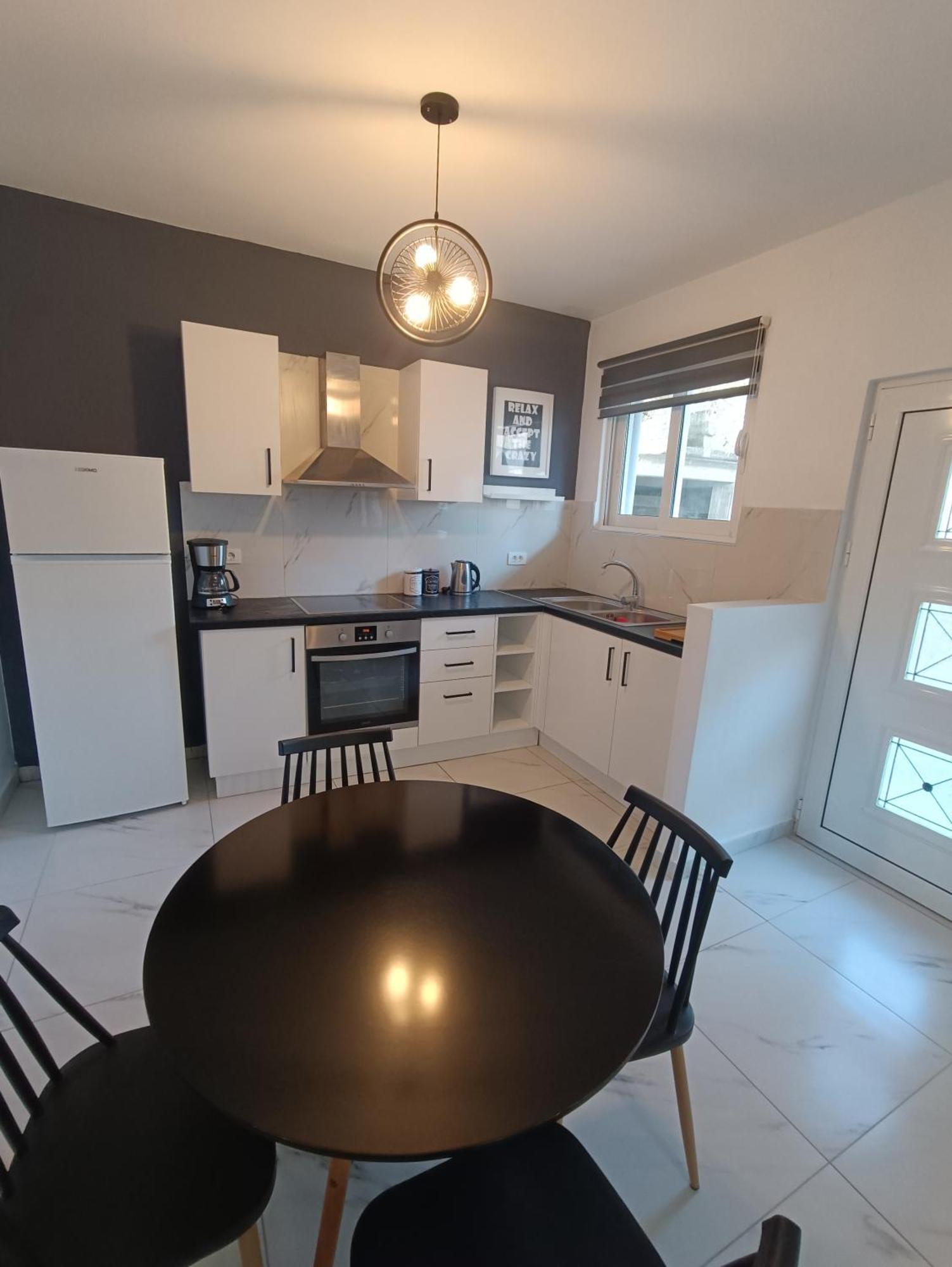Alexander Apartments Спартія Екстер'єр фото